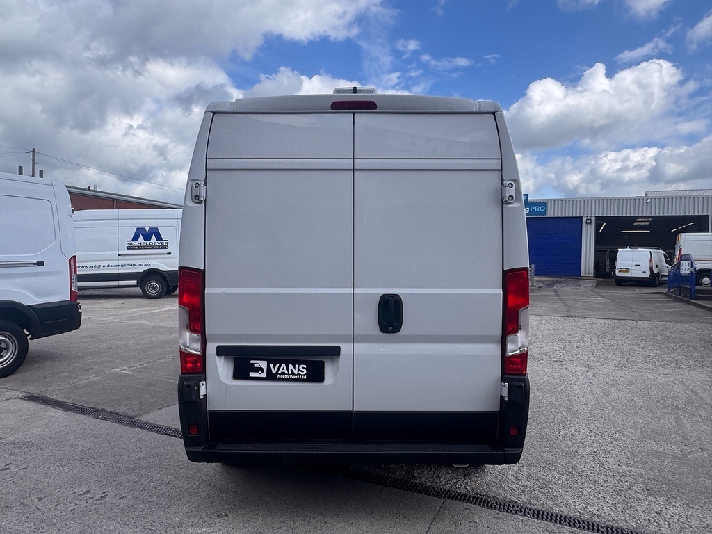 Vauxhall Movano Cdti 3500 Biturbo Dynamic White #4
