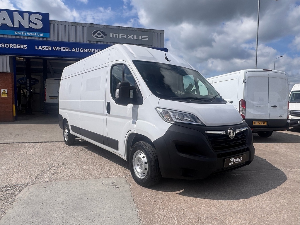 Vauxhall Movano Cdti 3500 Biturbo Dynamic White