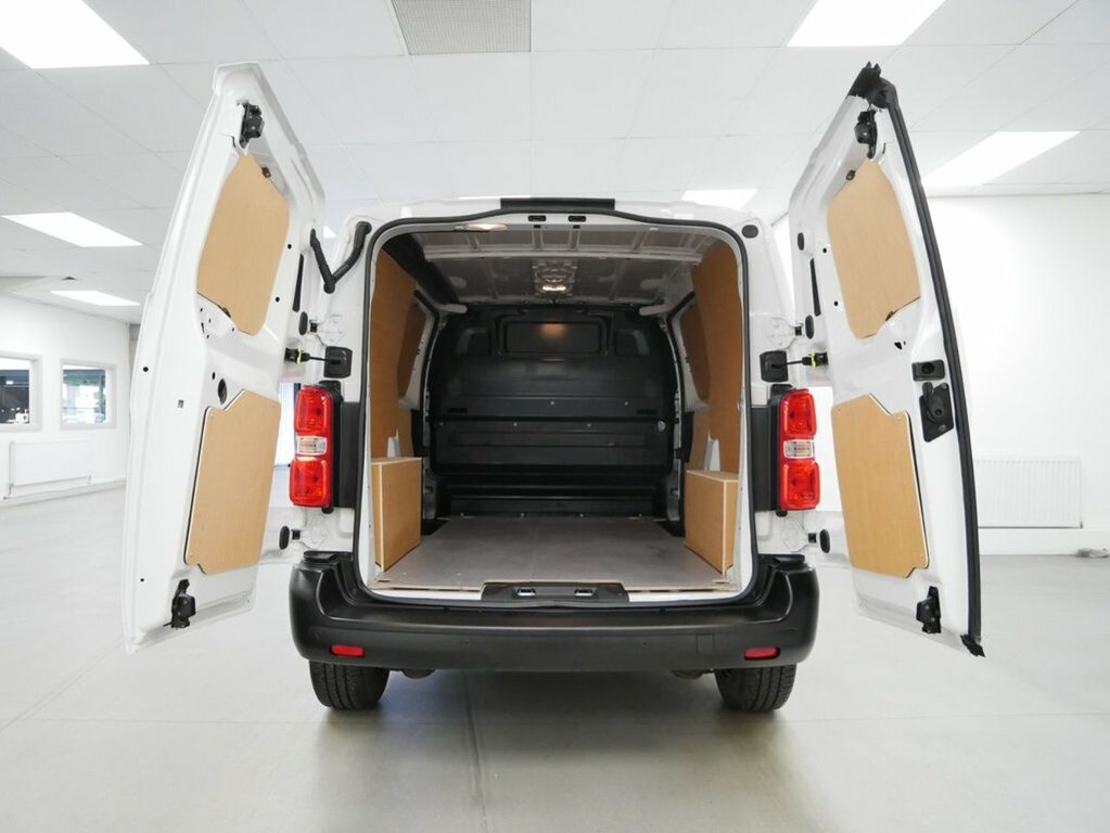 Vauxhall Vivaro 1.5L Turbo D 2900 Prime Panel Van 6Dr Manua DS23KPJ White #3