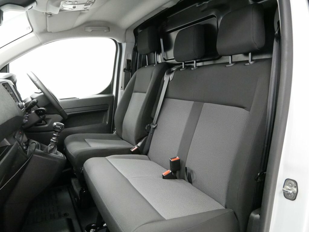 Vauxhall Vivaro 1.5L Turbo D 2900 Prime Panel Van 6Dr Manua DS23KPJ White #4