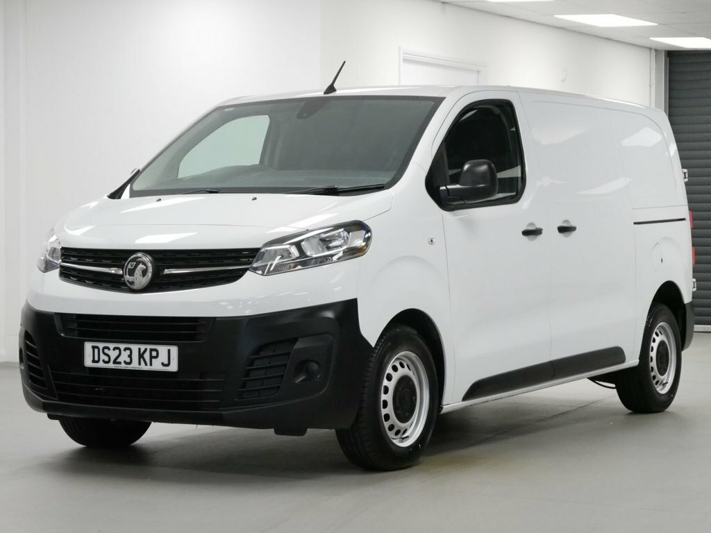 Vauxhall Vivaro 1.5L Turbo D 2900 Prime Panel Van 6Dr Manua White