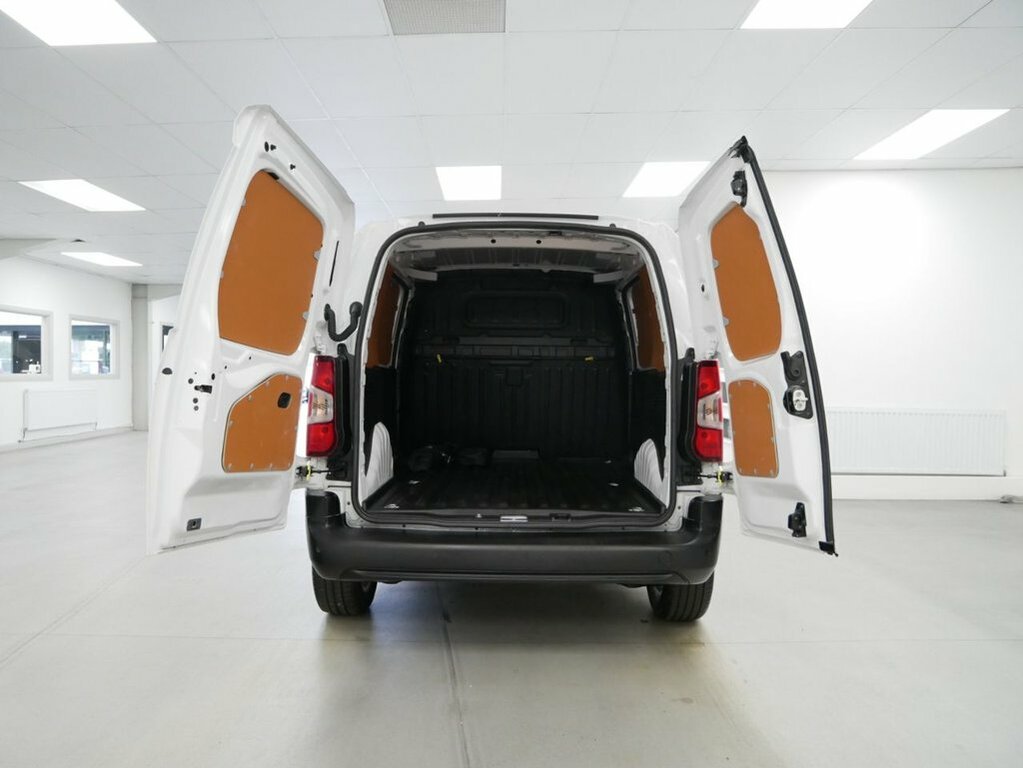 Toyota Proace City 1.5L Bluehdi Design Short Panel Van Aut White #5