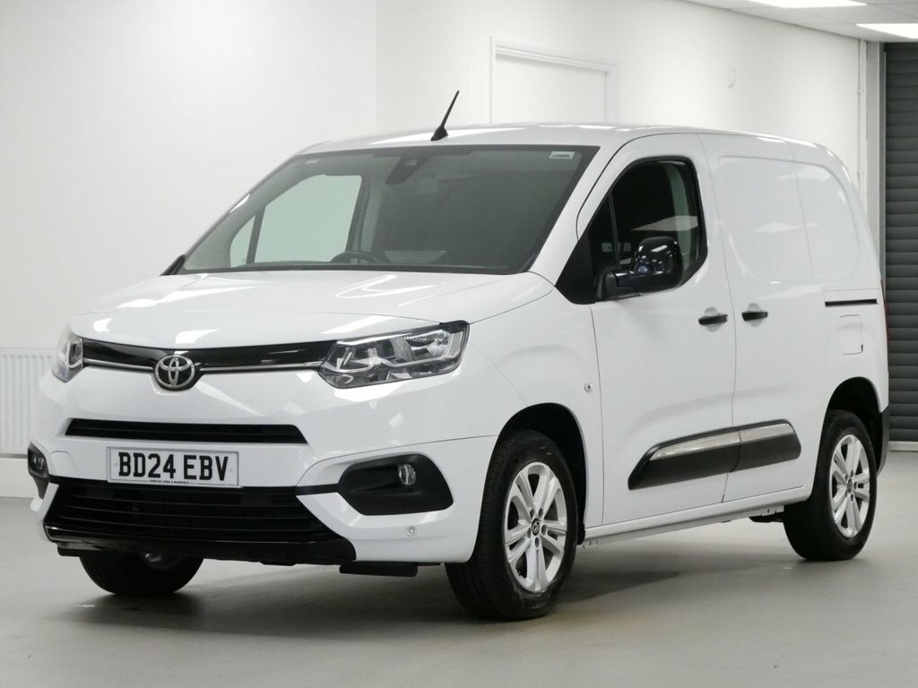 Toyota Proace City 1.5L Bluehdi Design Short Panel Van Aut White