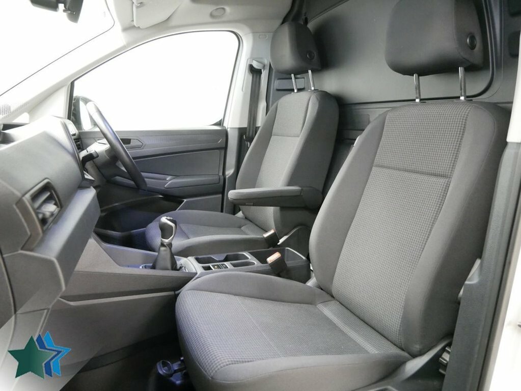 Volkswagen Caddy Maxi 2L 2.0 Tdi C20 Commerce Pro Panel Van 6Dr M White #4