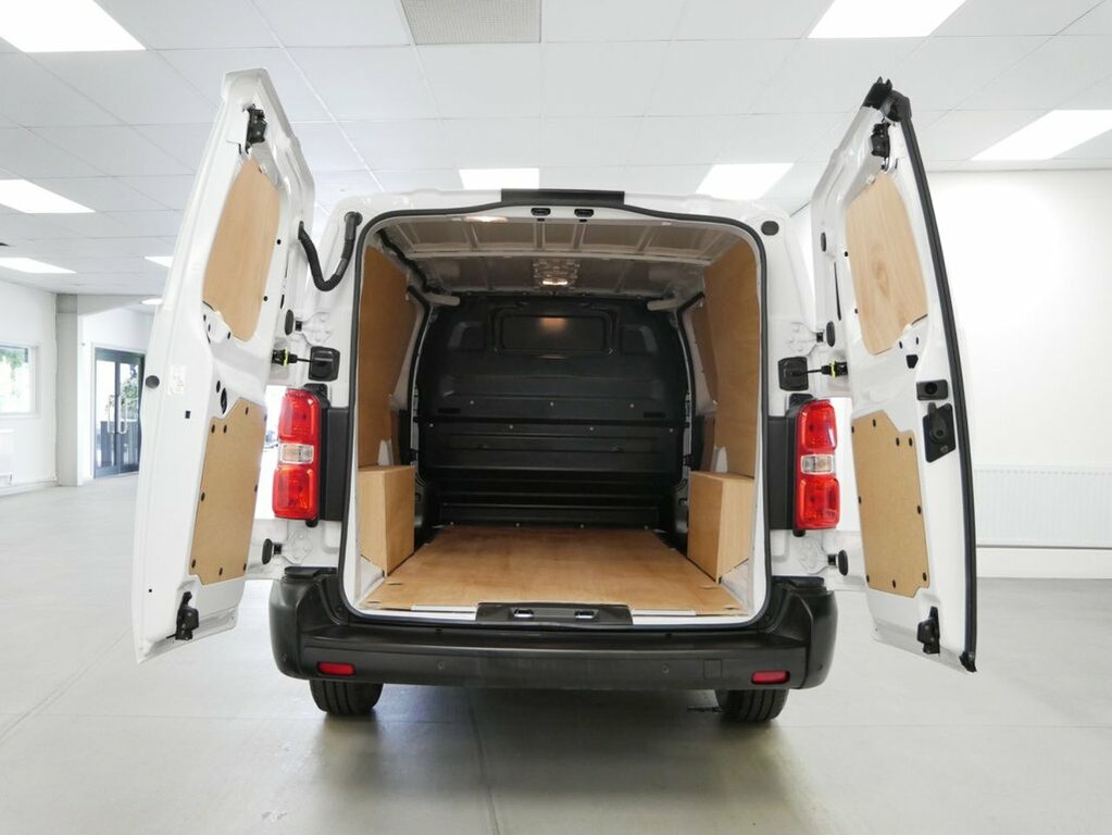 Vauxhall Vivaro 3100 100Kw Prime 50Kwh H1 Van White #3