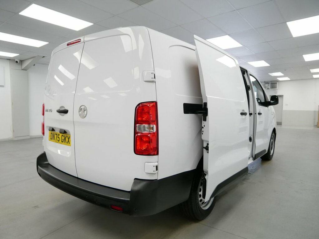Vauxhall Vivaro 3100 100Kw Prime 50Kwh H1 Van White #24