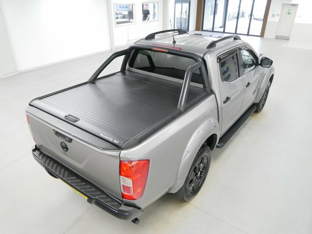 Nissan Navara 2.3 Dci N-guard Pickup 4Wd Euro 6 Black #2