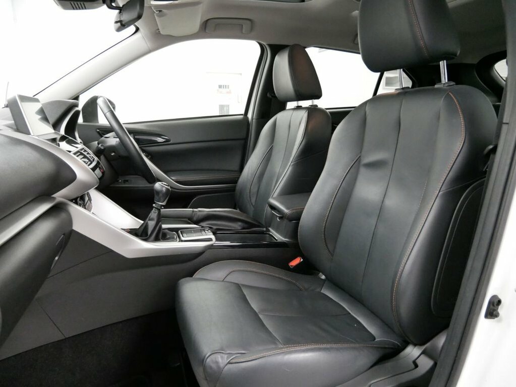 Mitsubishi Eclipse Cross 1.5L 1.5T 4 Suv Euro 6 Ss 16 White #2