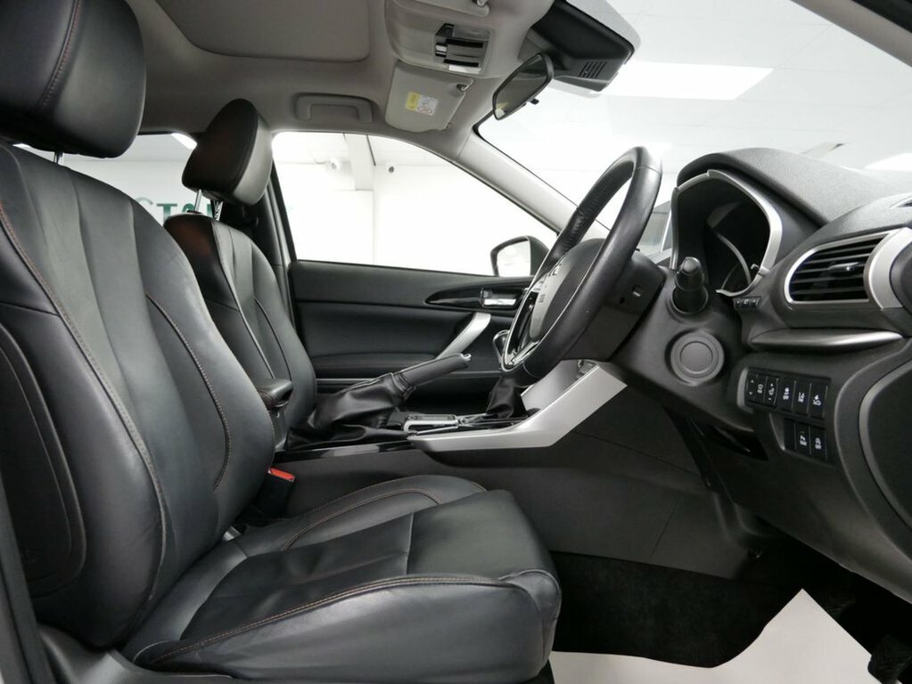 Mitsubishi Eclipse Cross 2 Red #17