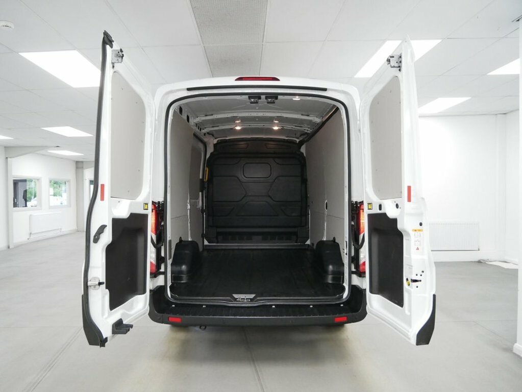 Ford Transit Custom 2L 2.0 290 Ecoblue Trend Panel Van Manu HV71NZU White #3