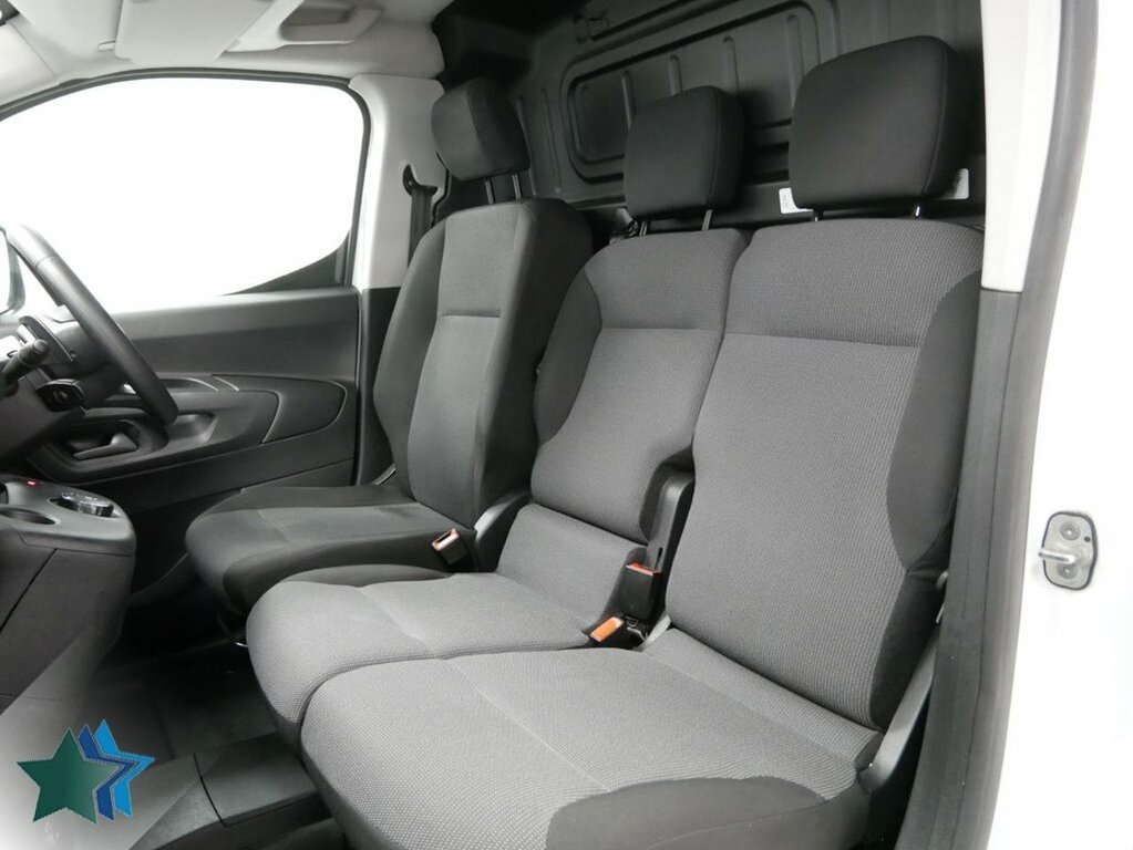 Citroen Berlingo 1.5 Bluehdi 950Kg Driver 130Ps Eat8 Start Stop Grey #3