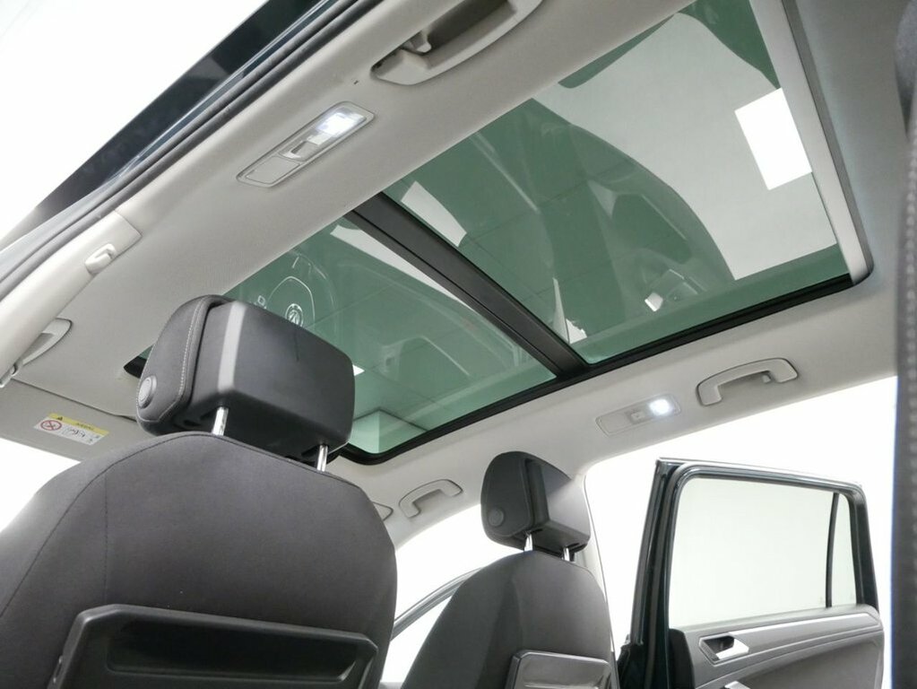 Volkswagen Tiguan Allspace Match Grey #37
