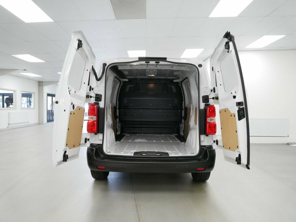 Peugeot E-Expert E 1000 50Kwh Professional Compact Panel Van 6Dr El  #12