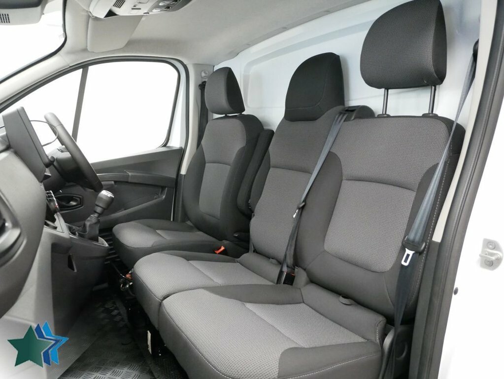Renault Trafic 2L 2.0 Dci Blue Lh30 Business Panel Van Diese White #4