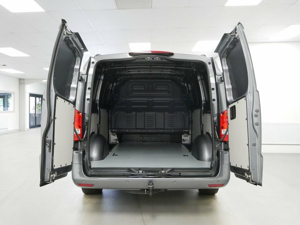 Mercedes-Benz Vito 119 Cdi Sport Black #3