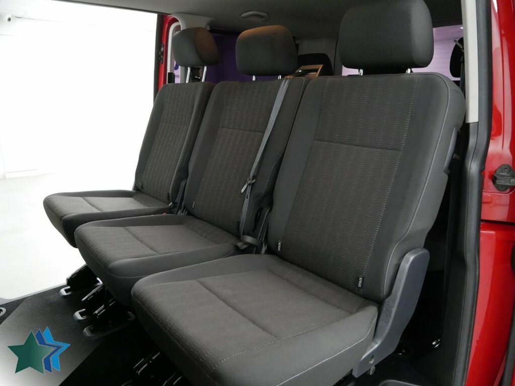 Volkswagen Transporter Shuttle 2L T3tdi Shuttle S Bmt Green #4