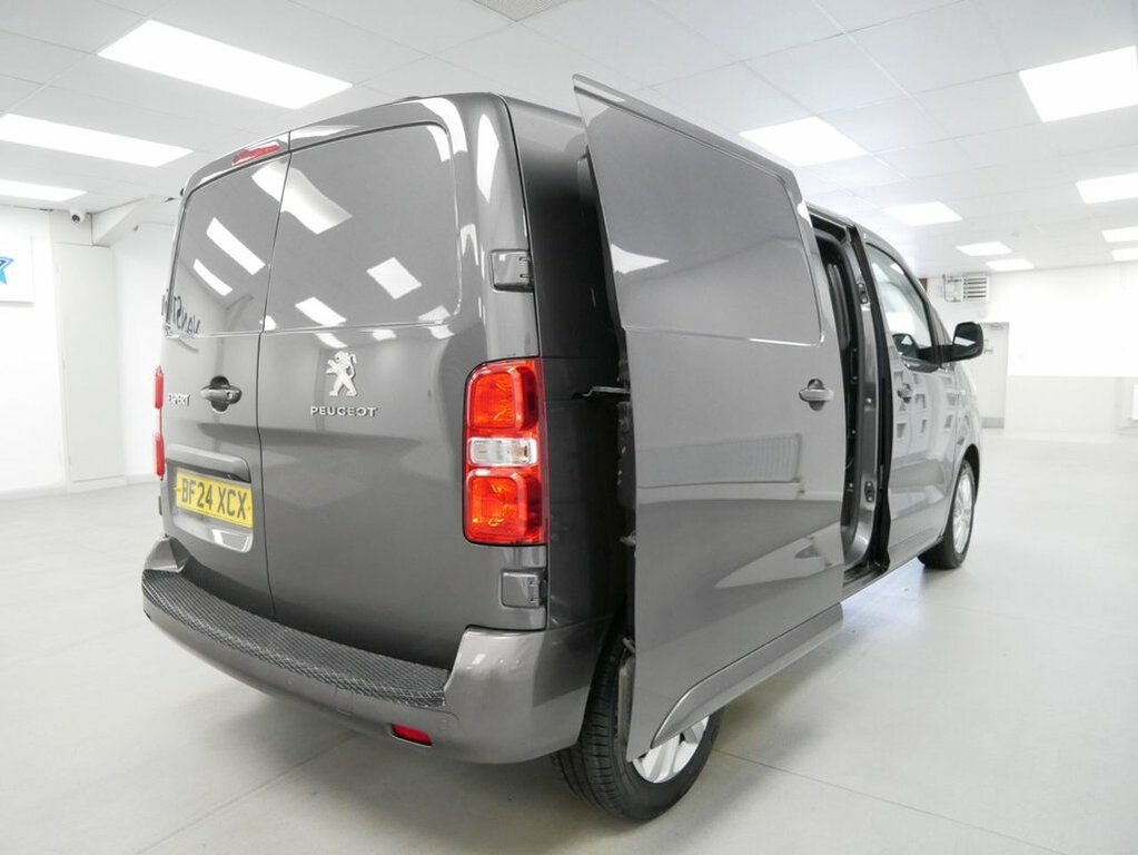 Peugeot Expert Expert Professional Medium Red #29