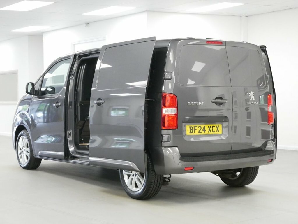 Peugeot Expert Expert Professional Medium Red #28