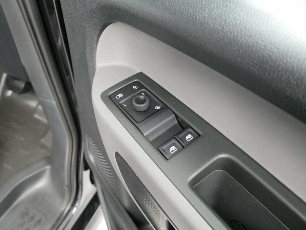 Volkswagen ID.Buzz Pro 77Kwh 1St Edition White #30