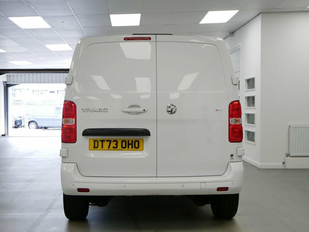 Vauxhall Vivaro 1.5 Turbo D 120 Prime H1 Van White #10