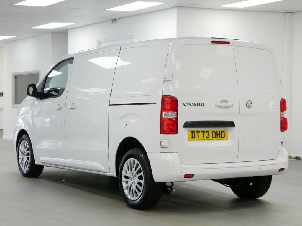 Vauxhall Vivaro 1.5 Turbo D 120 Prime H1 Van White #9