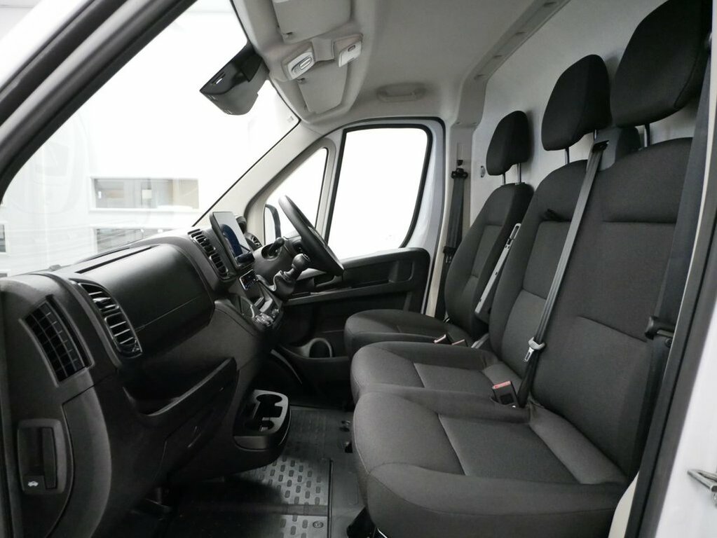 Citroen Relay 2.2L Enterprise White #24