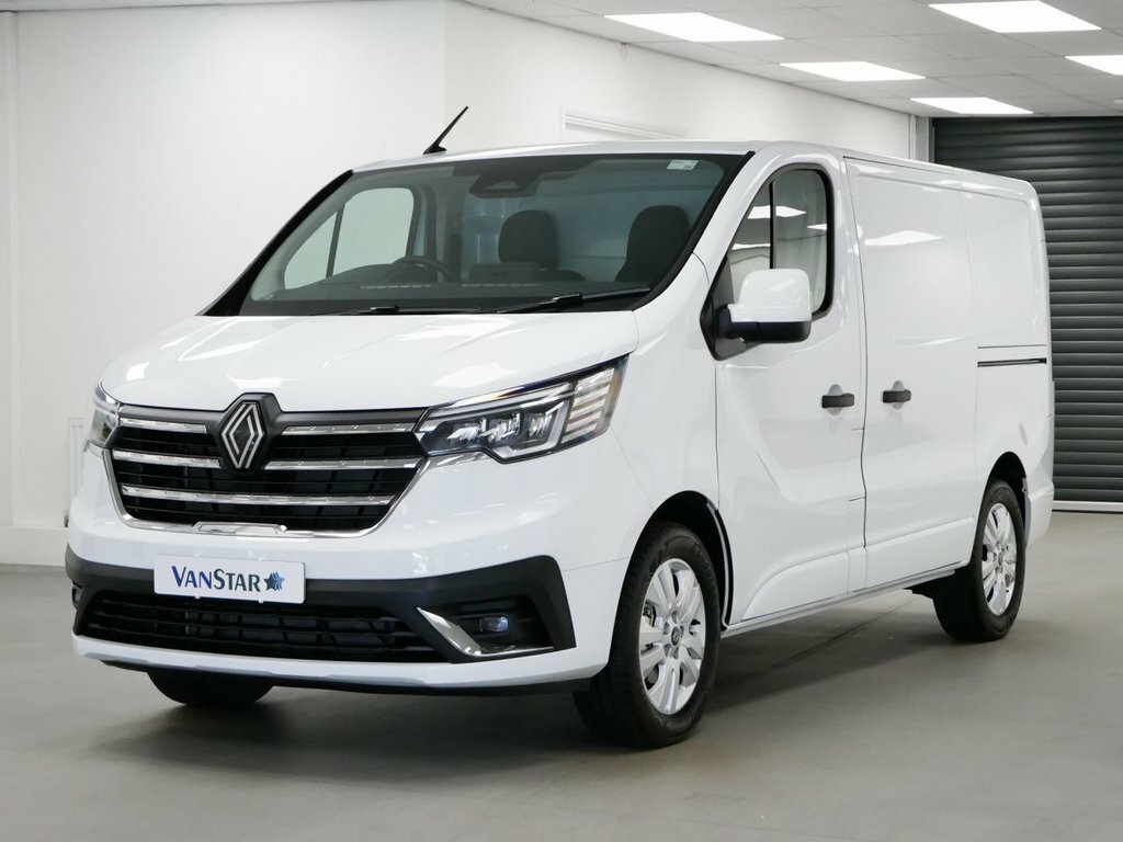 Renault Trafic Mpv White