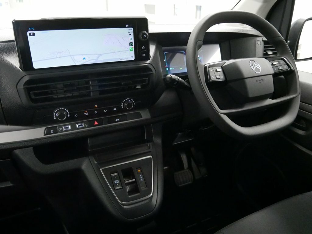 Citroen Dispatch Mpv Black #4