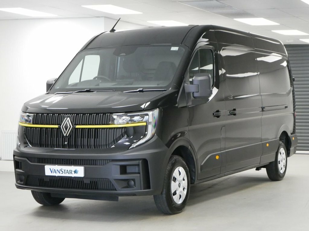 Renault Master Mpv Black