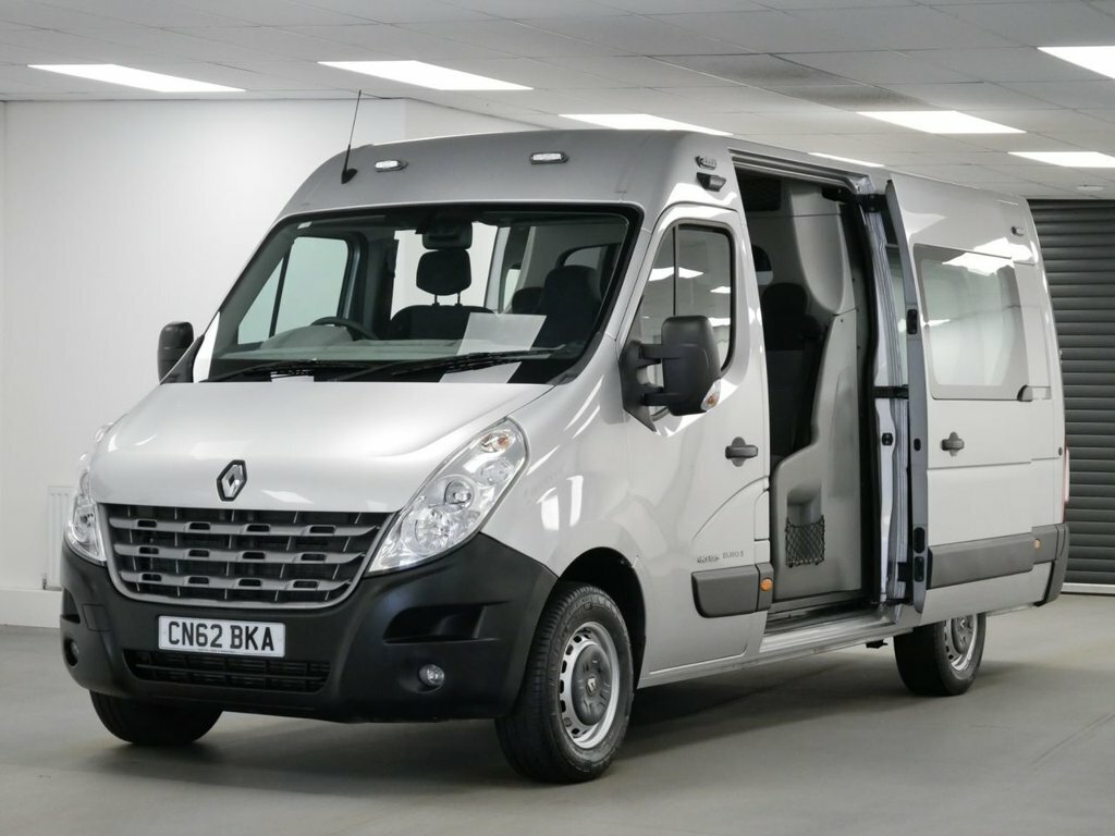 Renault Master 2.3L Dci 35 Crew Van Double Cab 6Dr Grey