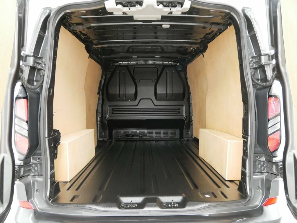 Ford Transit Custom 300 Lwb 2.0 Tdci Limited 136Ps White #16