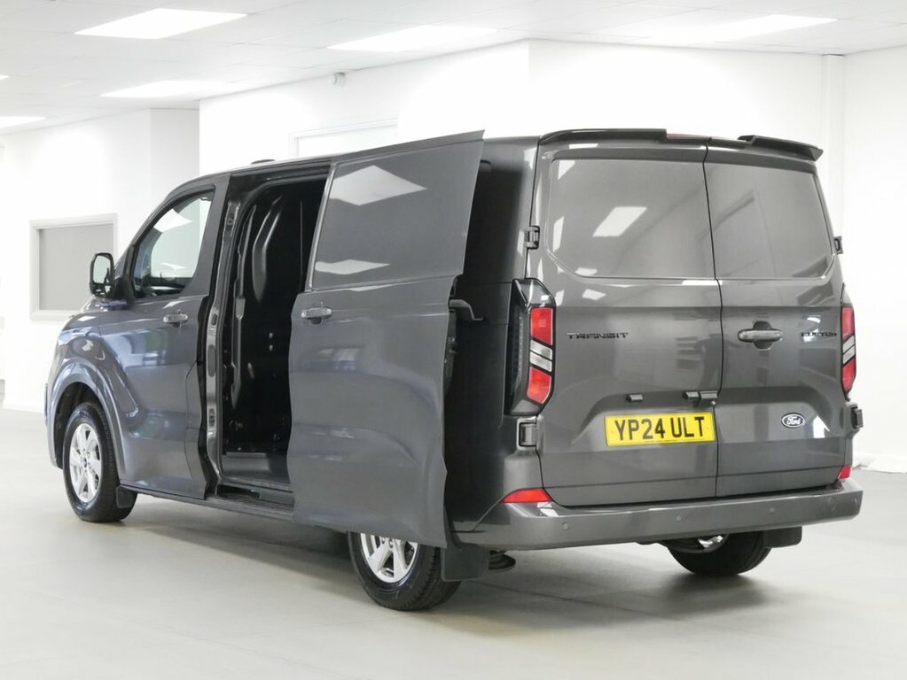Ford Transit Custom 300 Lwb 2.0 Tdci Limited 136Ps White #24