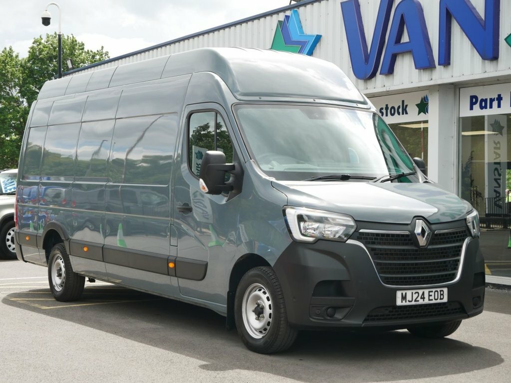 Renault Master 2.3L Dci 35 Start Long Overhang Panel Van Dies Grey