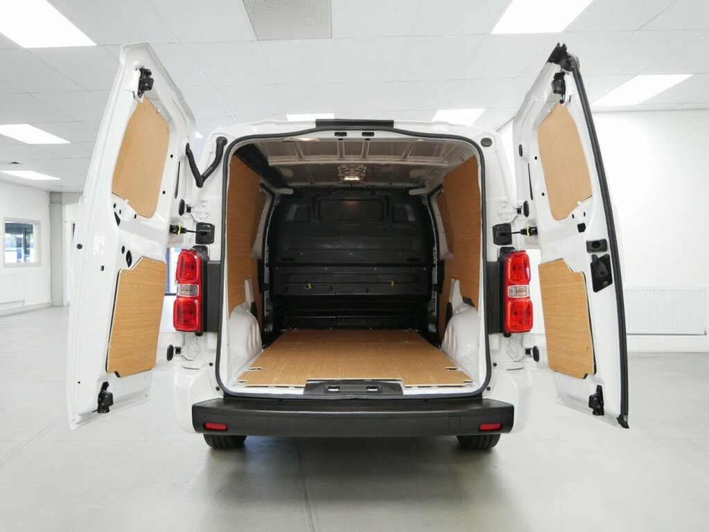 Vauxhall Vivaro 1.5L Turbo D 2900 Sportive Panel Van 6Dr Ma White #3