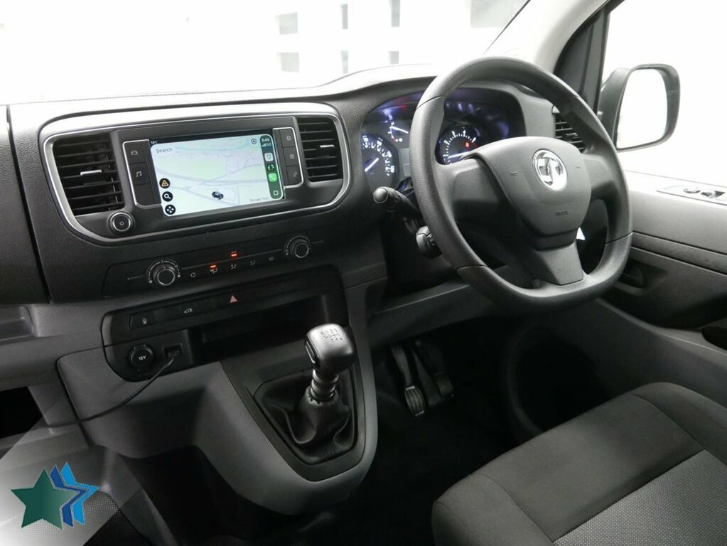 Vauxhall Vivaro 1.5L Turbo D 2900 Sportive Panel Van 6Dr Ma White #4