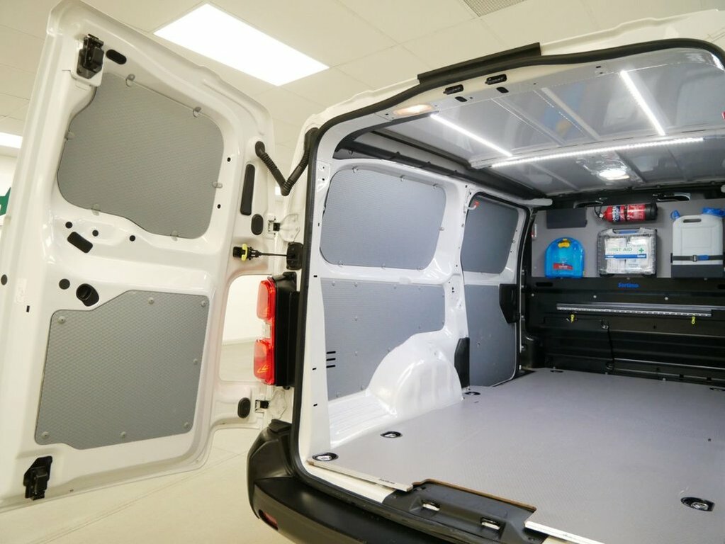 Peugeot E-Expert Expert Professional L1 Ev  #23