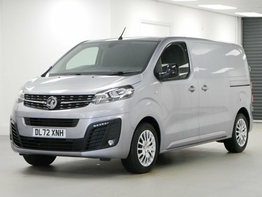 Vauxhall Vivaro 1.5L Turbo D 2700 Pro Panel Van 6Dr Grey