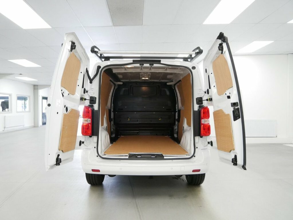 Peugeot Expert Professional White #12