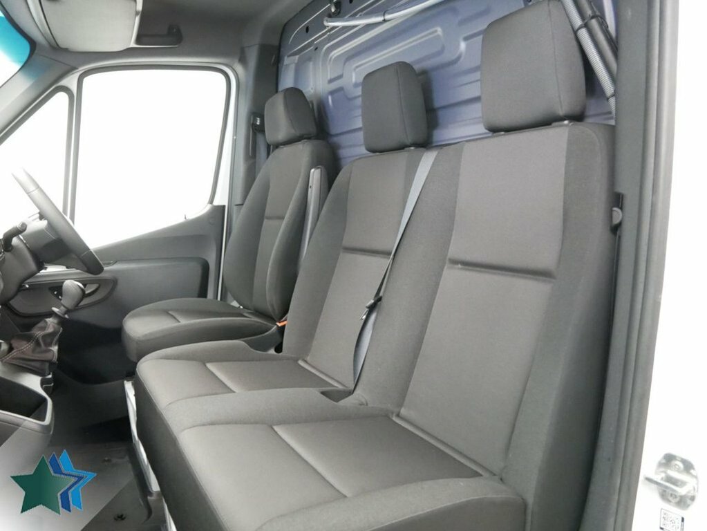 Mercedes-Benz Sprinter 2L 2.0 315 Cdi Pro Panel Van Rwd White #4