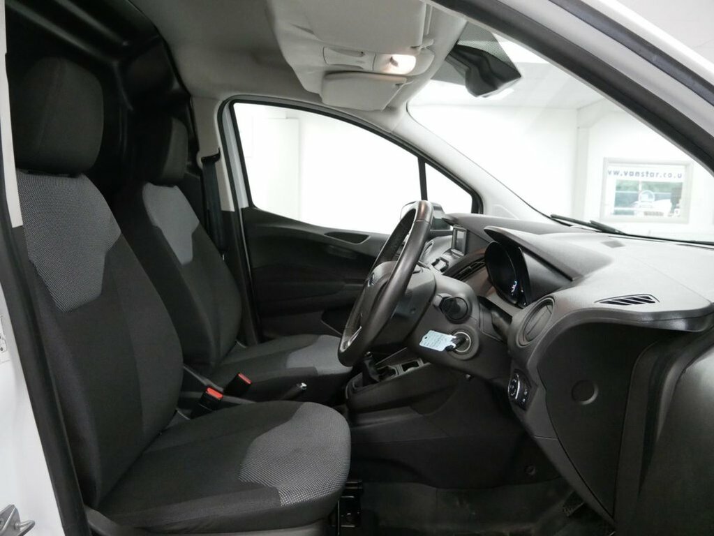 Ford Transit Courier Courier 1.0 Ecoboost Limited Van 6 Speed Grey #14