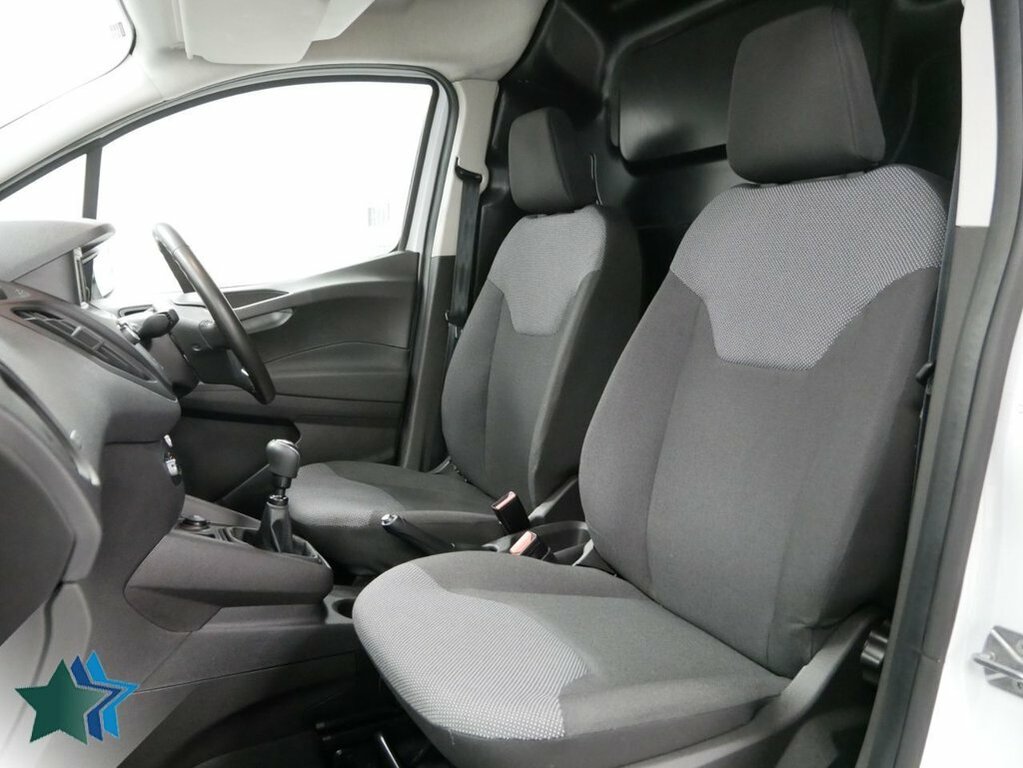Ford Transit Courier 1L 1.0 Ecoboost Leader Panel Van White #4