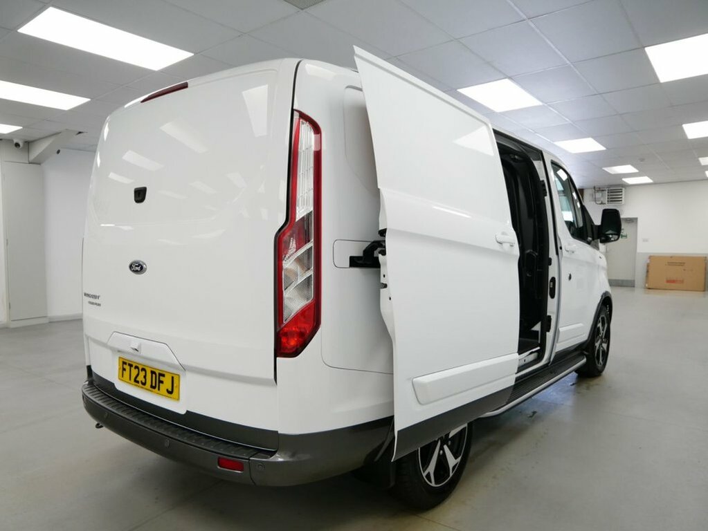 Ford Transit Custom 2.0 Ecoblue 170Ps Low Roof Sport Van  #27