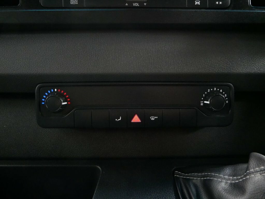 Mercedes-Benz Sprinter 516 Cdi 161 Bhp Green #19