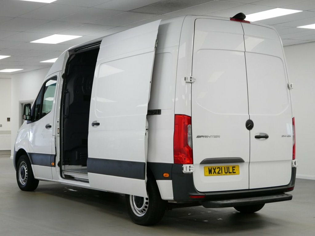 Mercedes-Benz Sprinter 516 Cdi 161 Bhp Green #27