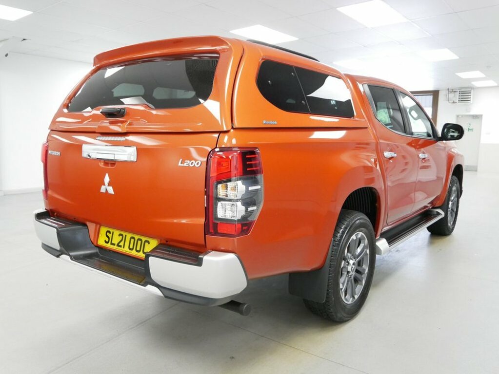 Mitsubishi L200 Double Cab Di-d 150 Barbarian 4Wd Silver #12