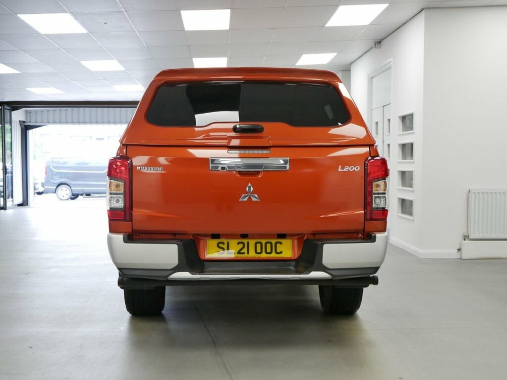 Mitsubishi L200 Double Cab Di-d 150 Barbarian 4Wd Silver #11
