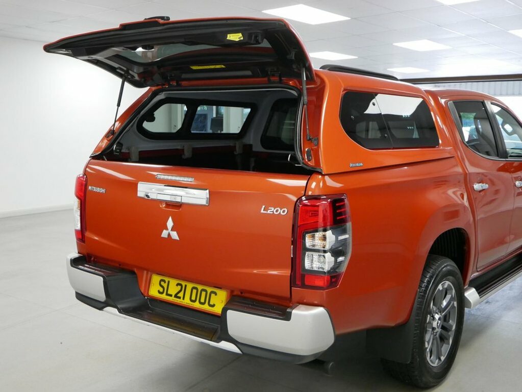 Mitsubishi L200 Double Cab Di-d 150 Barbarian 4Wd Silver #29