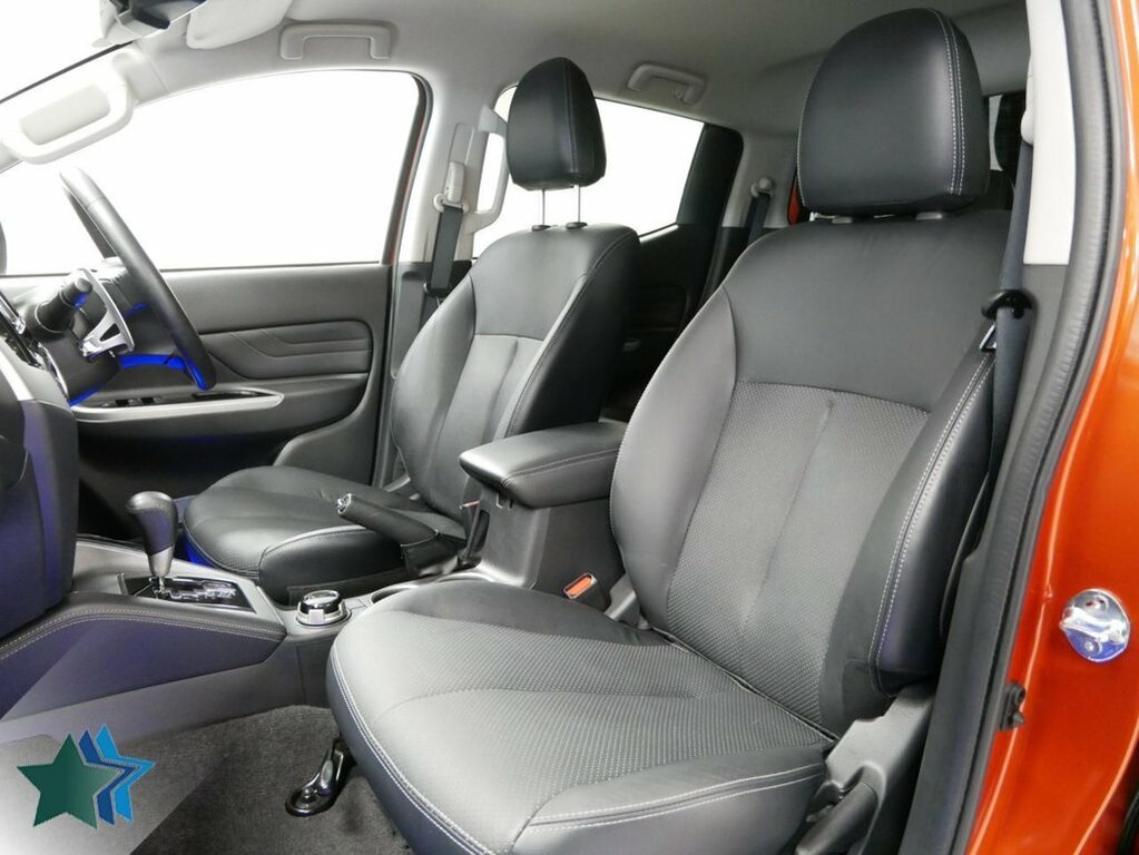 Mitsubishi L200 2.3L 2.2 Di-d Dc Barbarian Pickup Double Cab D Orange #4