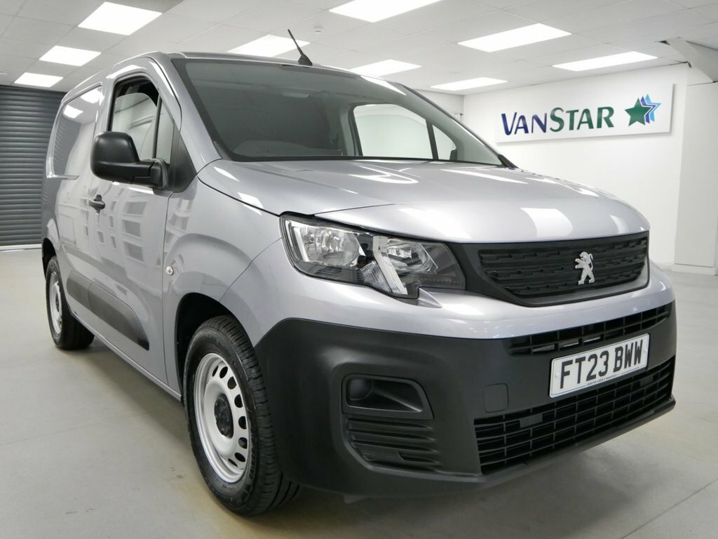 Peugeot E-Partner 800 50Kwh Professional Premium Standard Panel Va White #8