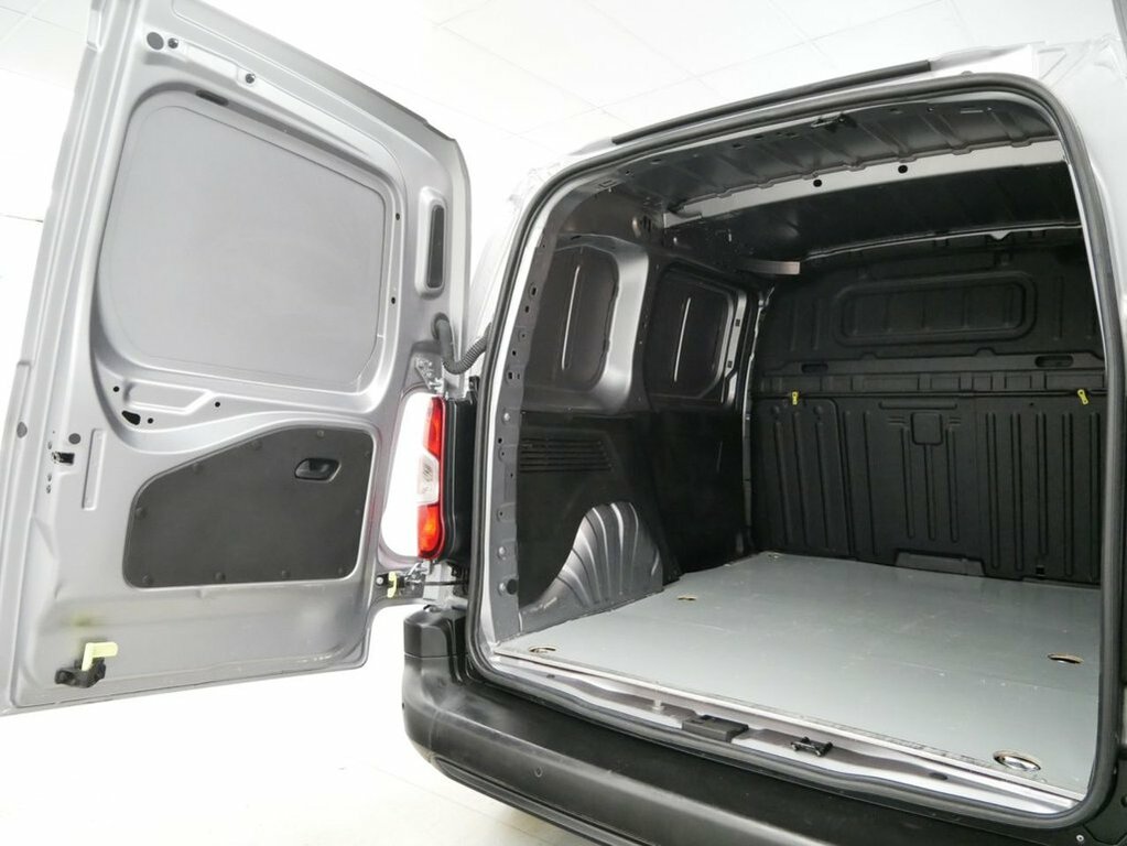 Peugeot E-Partner 800 50Kwh Professional Premium Standard Panel Va White #27